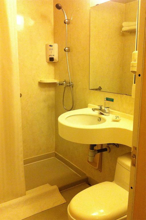 Jinjiang Inn - Tianjin Hongqiao Номер фото